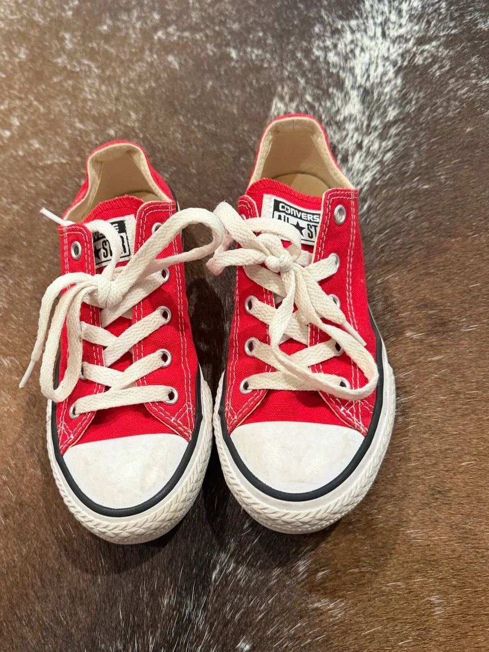 Converse Kids All Star Low Top Sneakers - Red and White Size 1